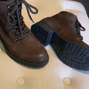 Steve Madden boots NWOT